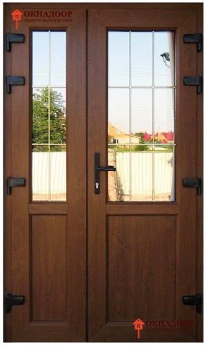 Входная ПВХ дверь Ветразь дубль – двухстворчатая пластиковая дверь для частного дома