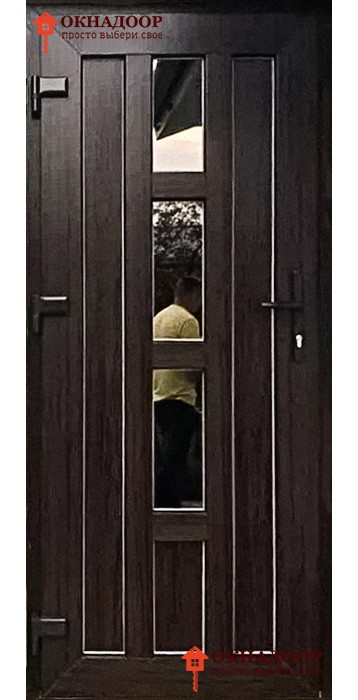 Входная ПВХ дверь "Инди Лайн 3" – надежная и стильная уличная дверь с ламинацией под дерево.