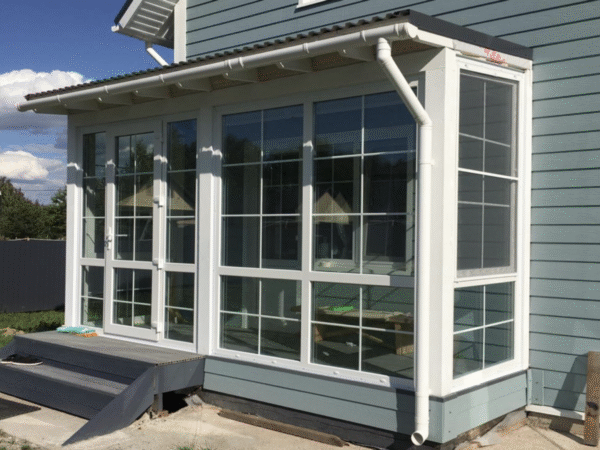 Тамбур ПВХ с крышей